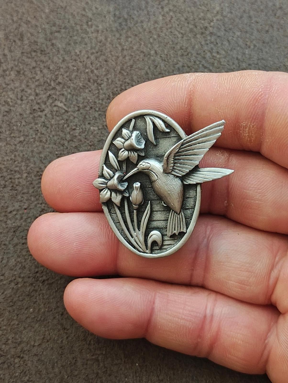 1980s Signed Ms Dee Hummingbird Pewter Brooch