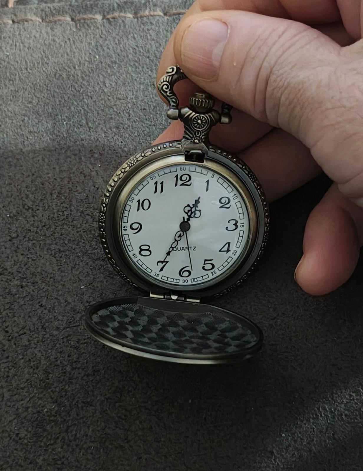 Legend of Zelda Triforce Pocket Watch Pendant Necklace Watch