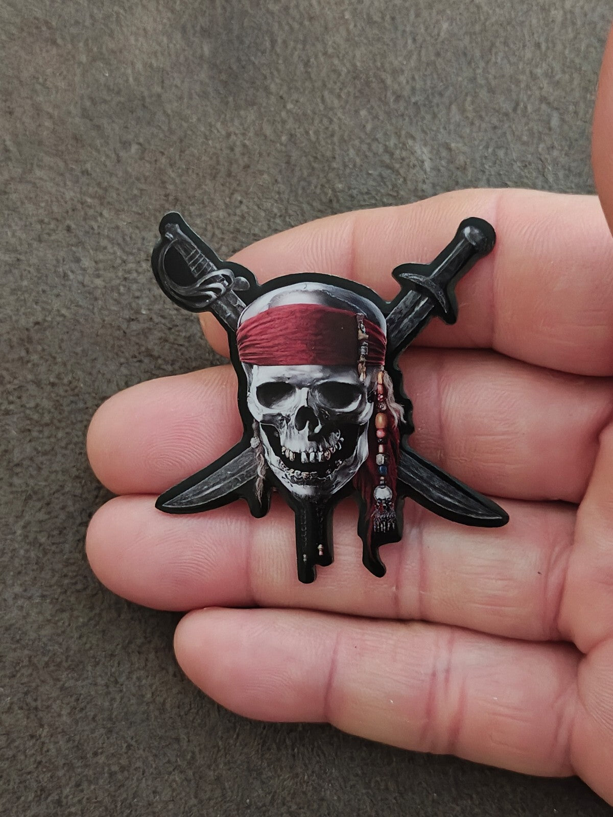 Disney Pirates of Caribbean On Stranger Tides Movie Premier Theater Promo Pin.