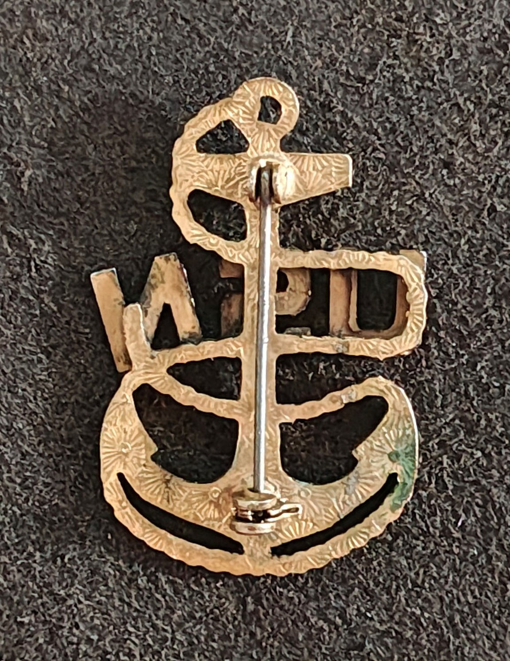 40s WW2 United States Navy Chief Petty Officer (CPO) Fouled Anchor Pin