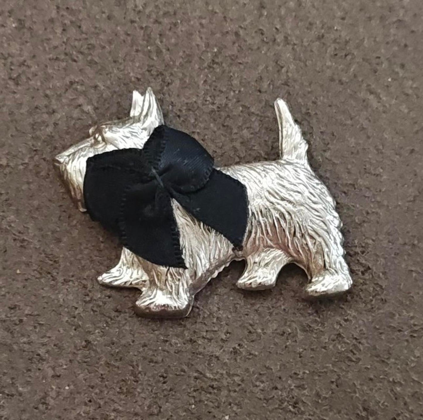 1930s/40s Dapper Scottish Terrier Dog Wearing a Black Bow Silver Tone Brooch