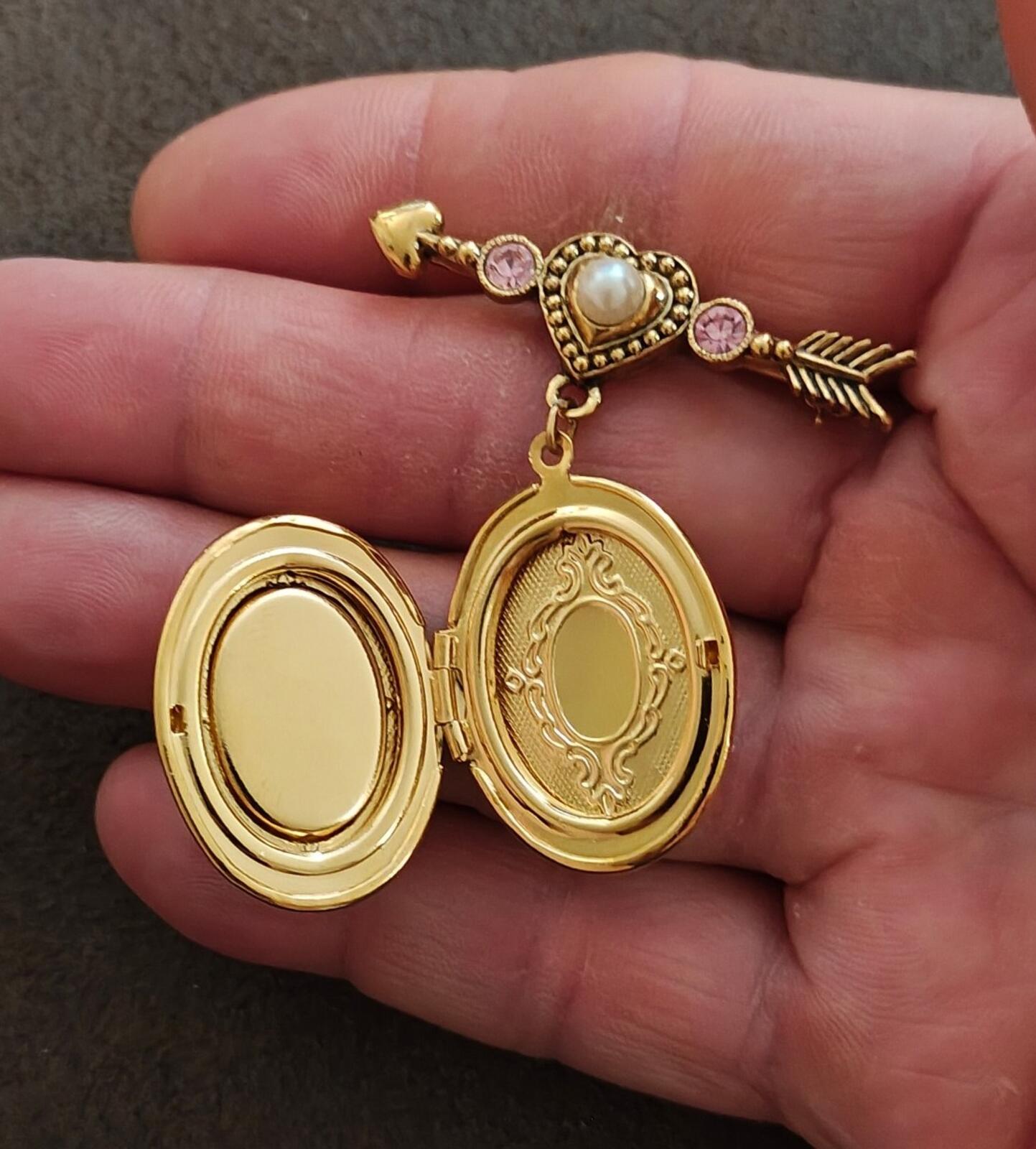 1995 Avon "Cherished Moments" Cupid Gold Tone With Rhinetones Locket Pin Brooch