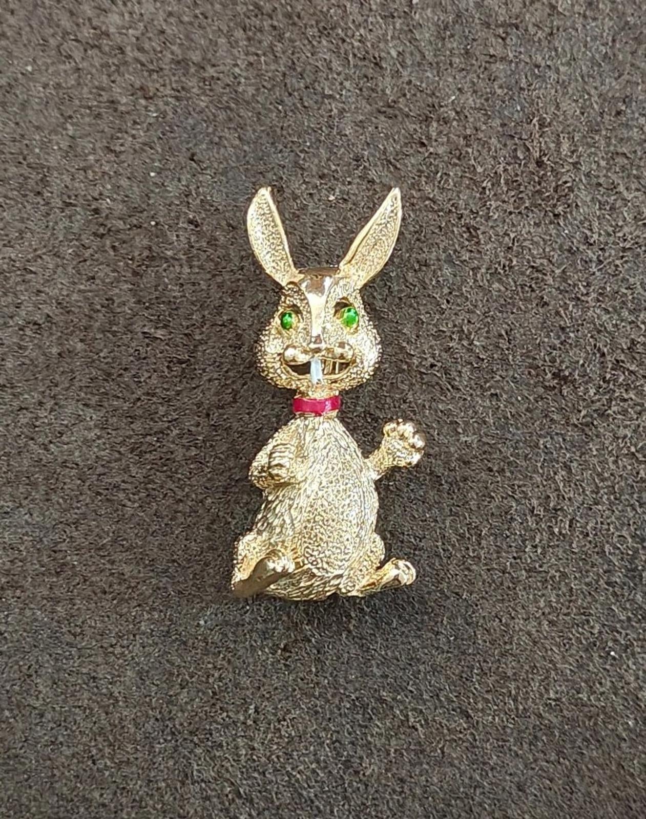 1960s Gerry's Gold Tone Bunny Rabbit Brooch Pin