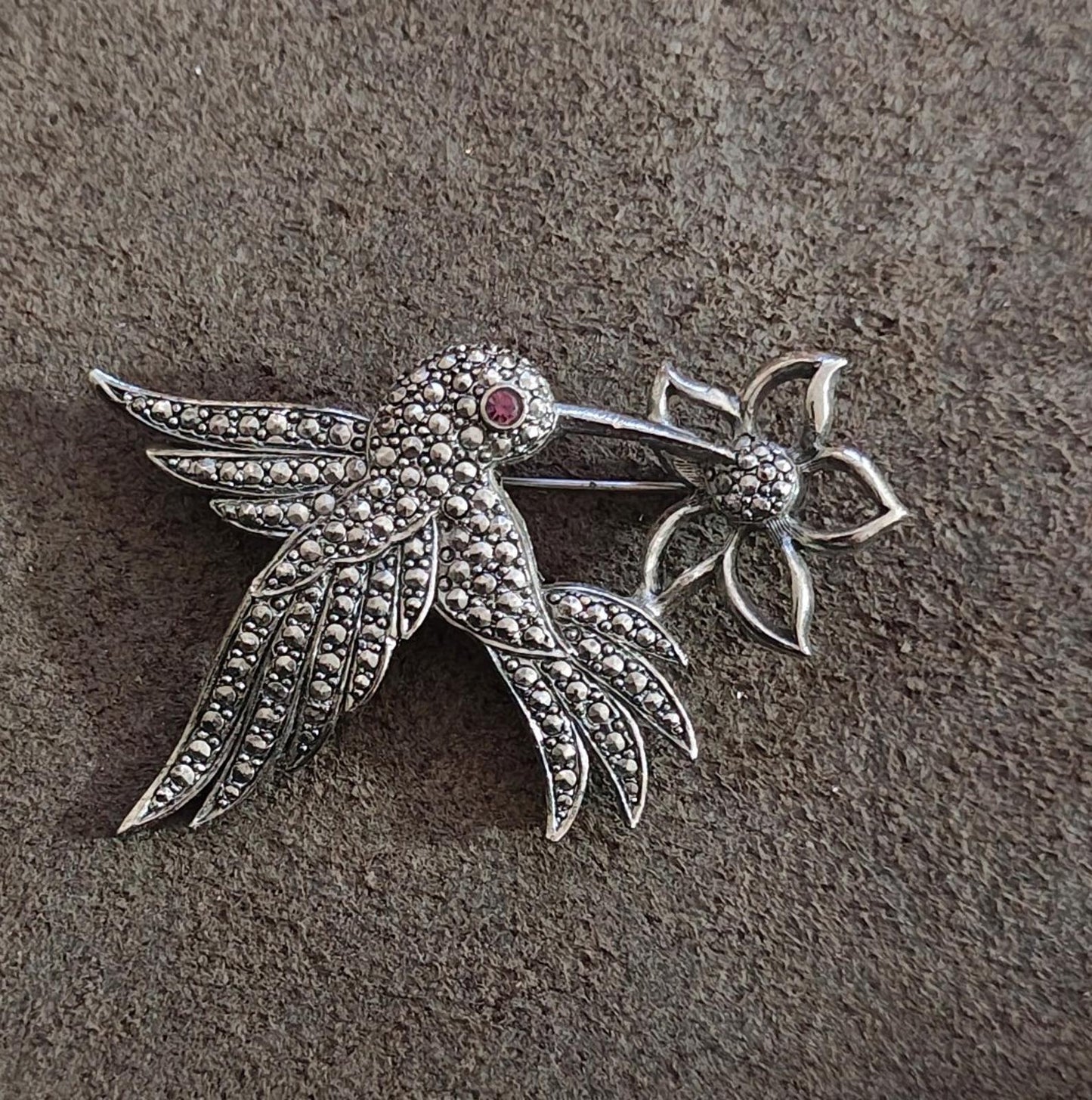 1990s Avon Silver Tone With Purple Rhinestone Eye Hummingbird Brooch Pin