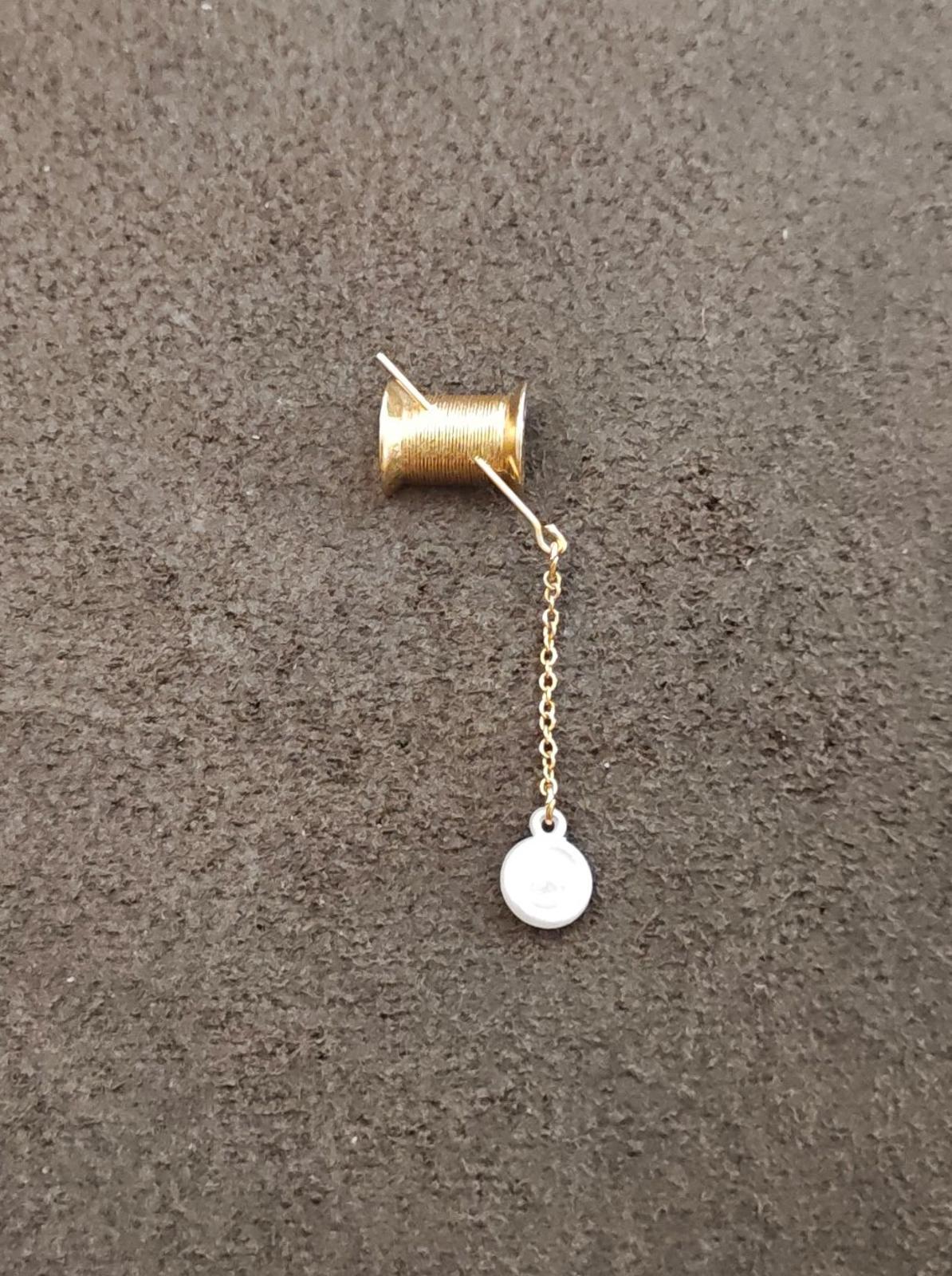 1983 Avon Gold Tone Needle Thread, Button Dangle Brooch