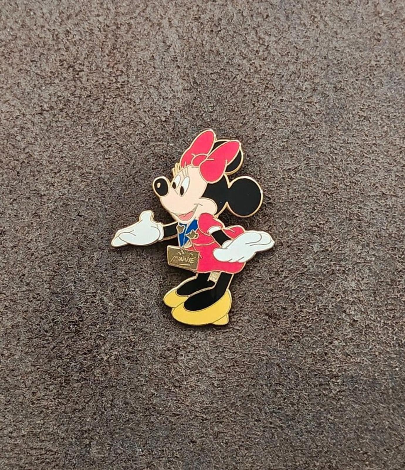 2001 Retired Minnie Mouse Trading Starter Set Gold Tone Enamel Pin