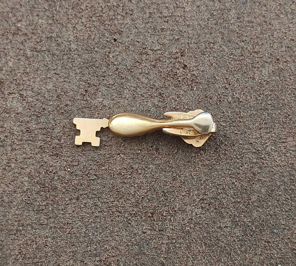 1950s Signed Hickok USA Gold Tone Figural Skeleton Key Tie Clip