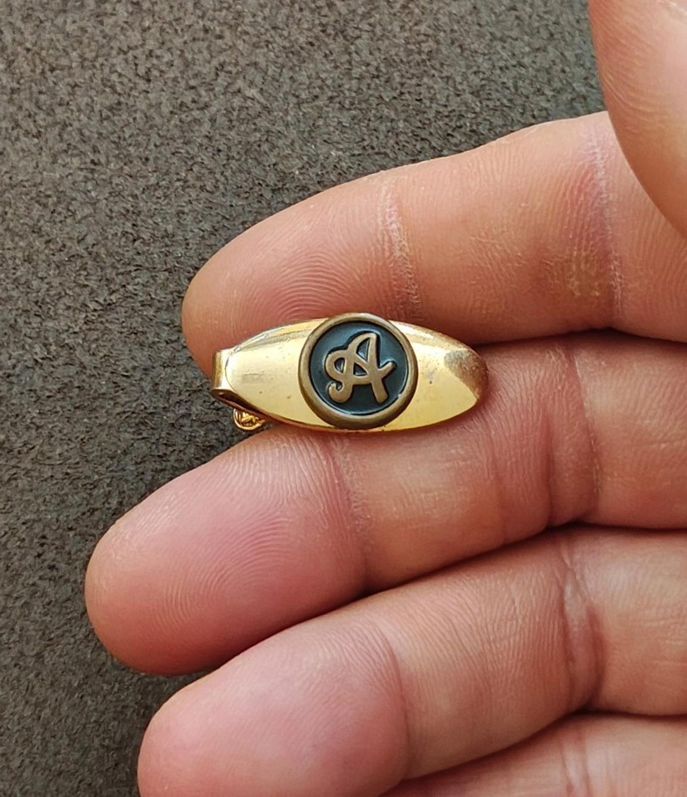 1950s/60s Gold Tone With Black Enamel Monogram Initial Letter Fancy A Tie Clip