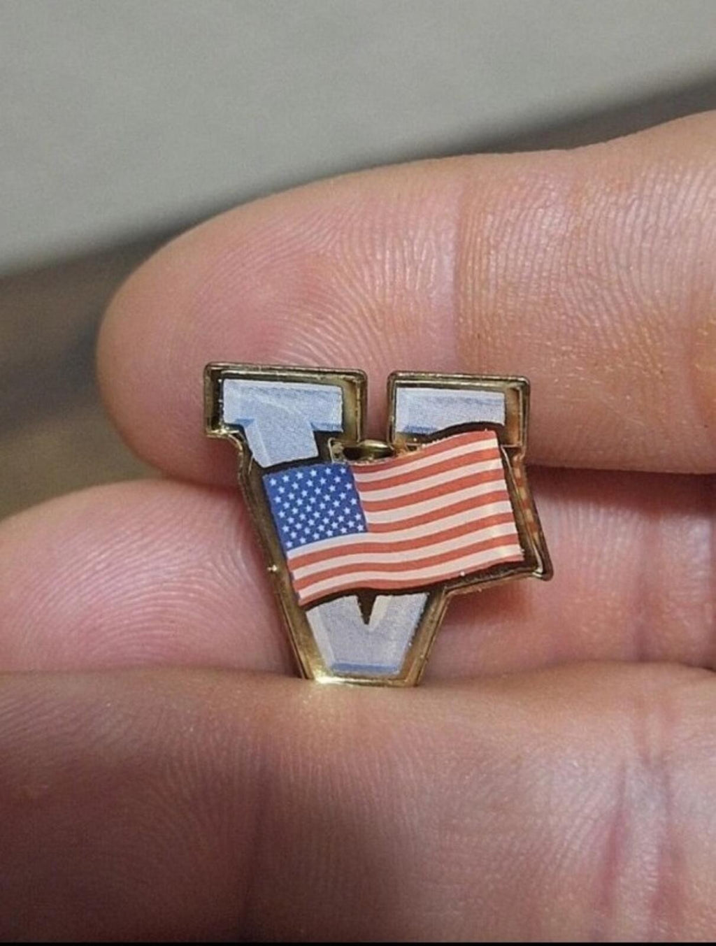 1980s Victory American Flag Gold Tone Enamel Pin