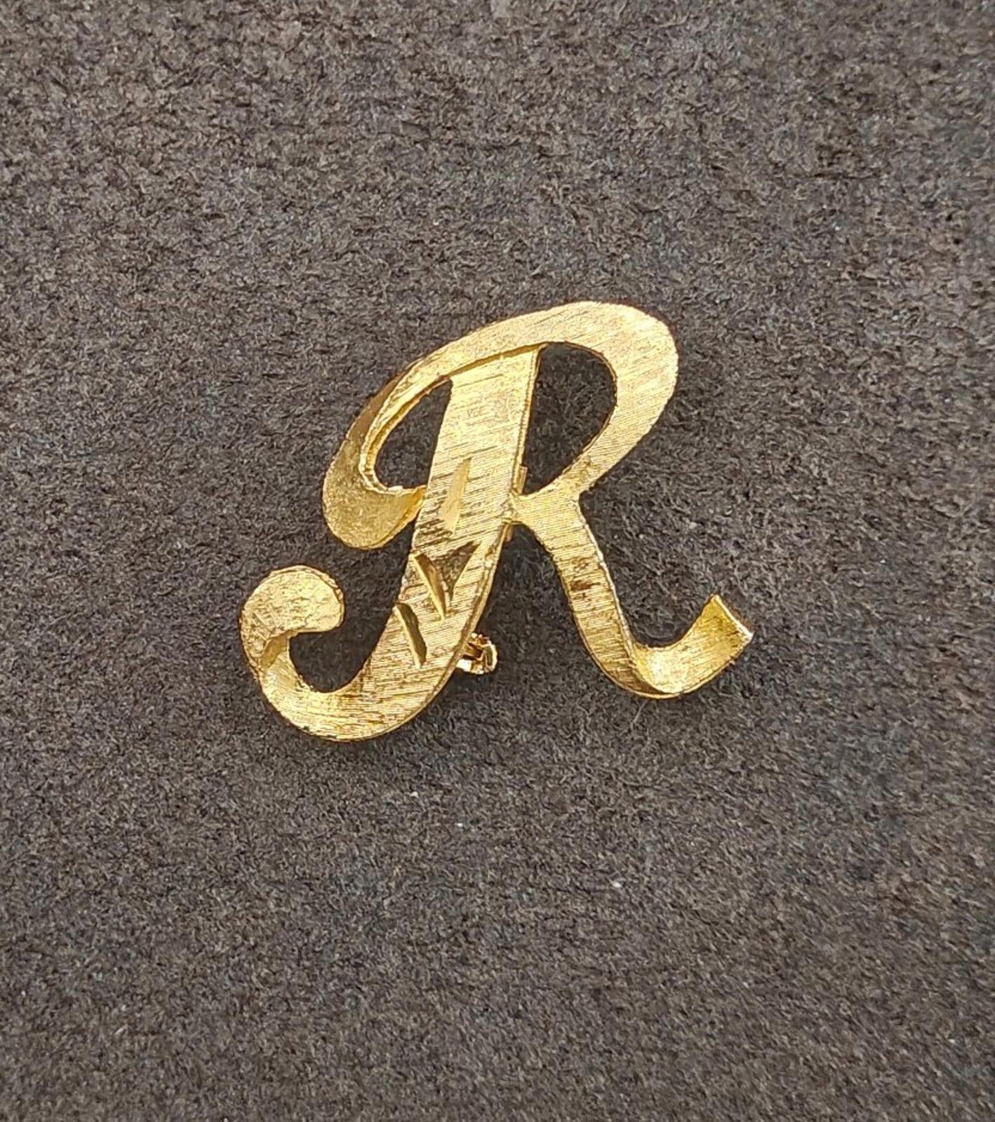 1960/70s Mamselle Vintage Gold Tone Monogram Initial R Brooch Pin