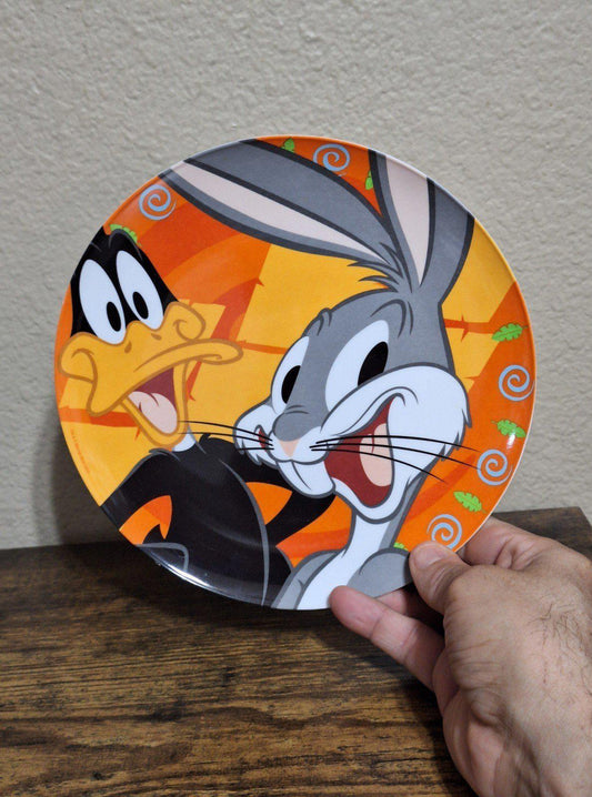 Cute & Colorful Looney Tunes Bugs Bunny & Daffy Duck Collectible Plastic Plate.