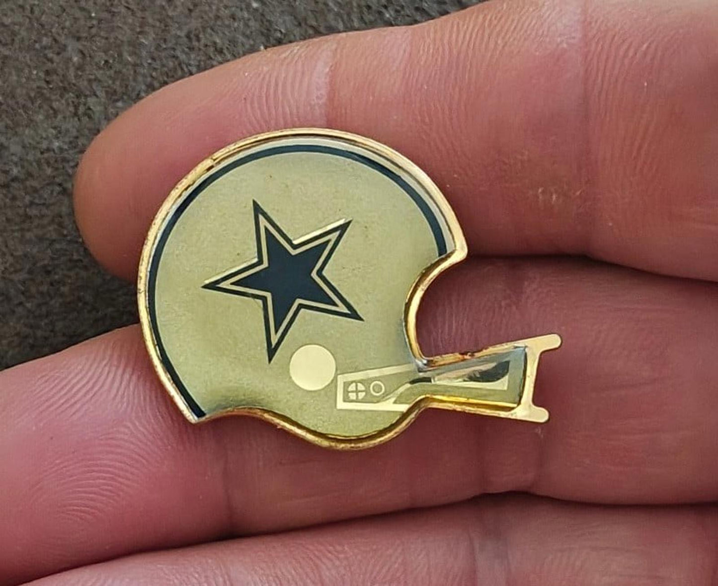 1980's Dallas Cowboys Helmet Gold Tone Enamel Pin
