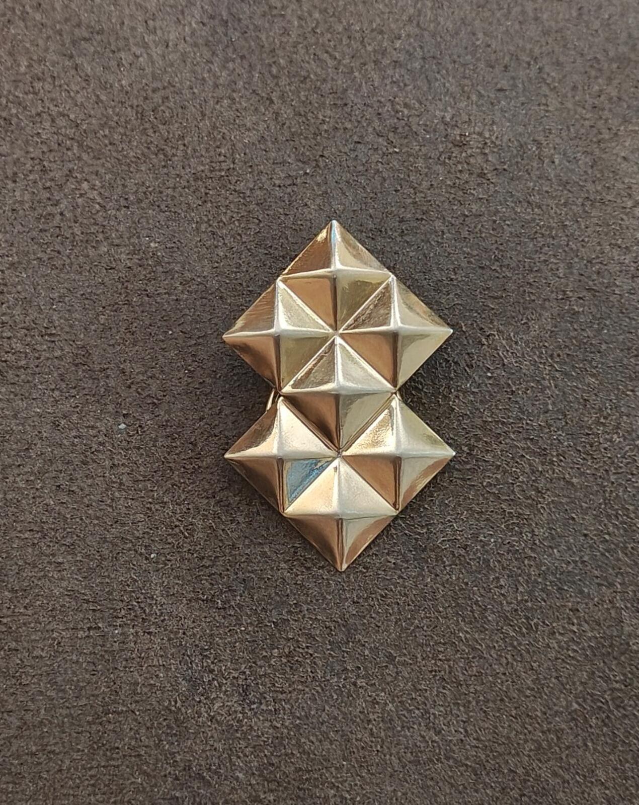 1950s Gold Tone Scarf Clip Featuring a Distinctive Geometric Pyramidic Design