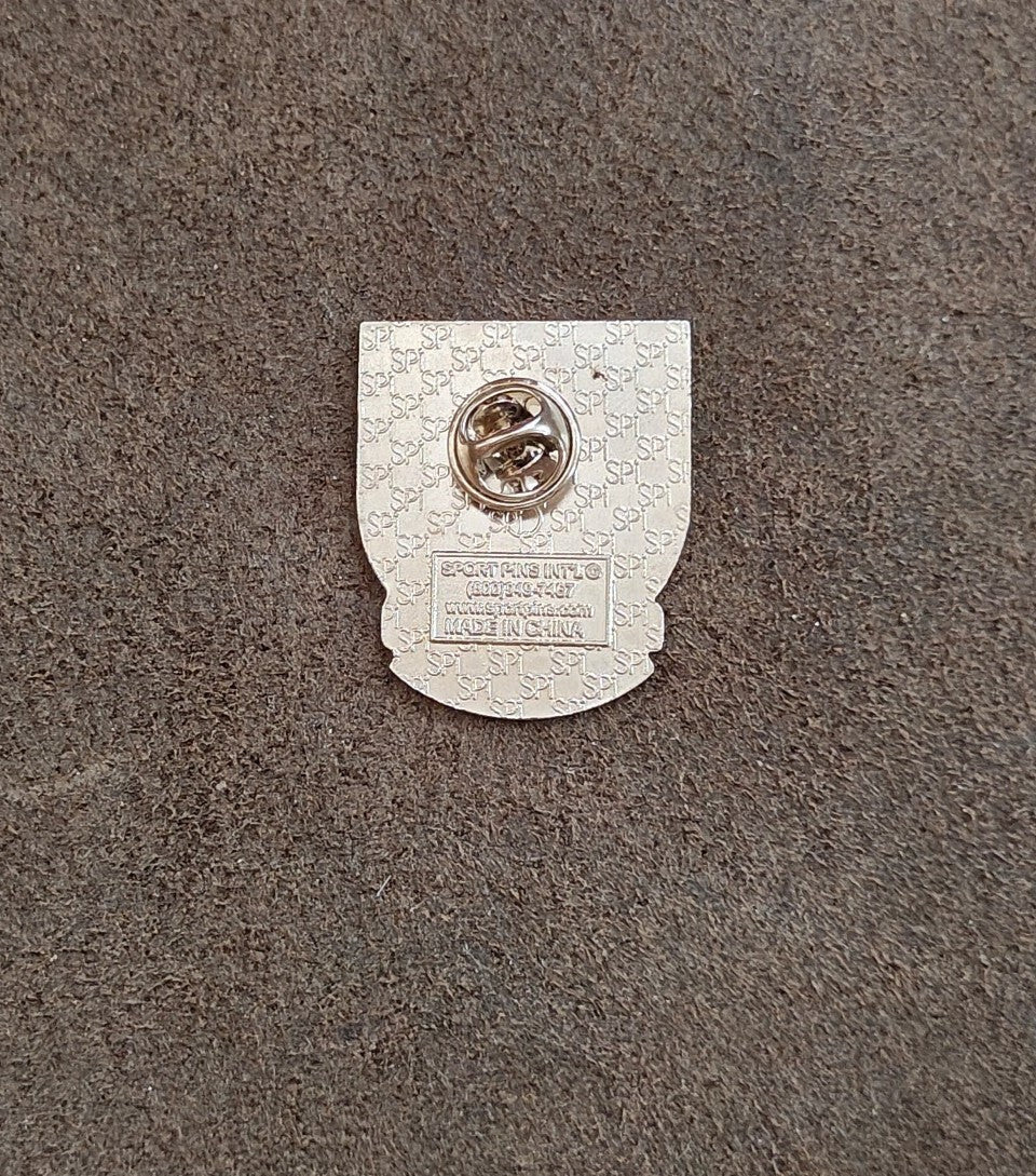 America USA Arsenal Supporters Silver Tone Enamel Pin.