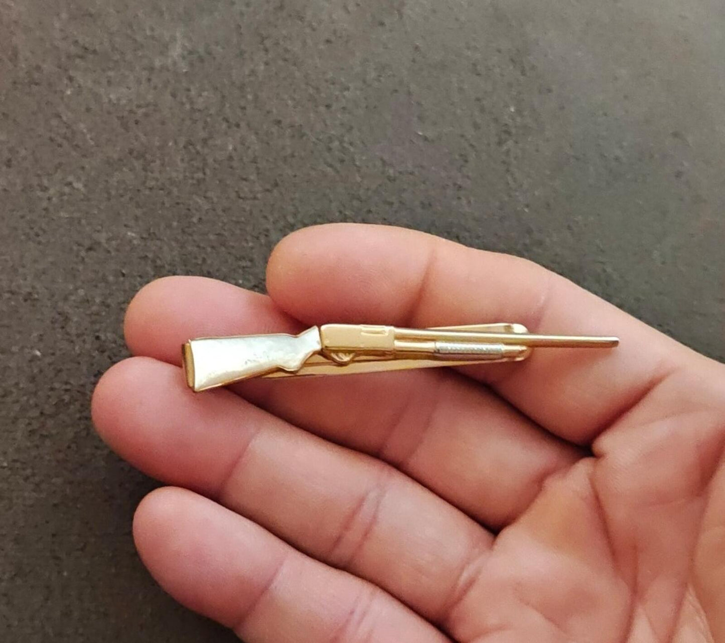 1950s Signed Gold Tone Mother of Pearl Swank Rifle/Shotgun Tie Bar/Tie Clip