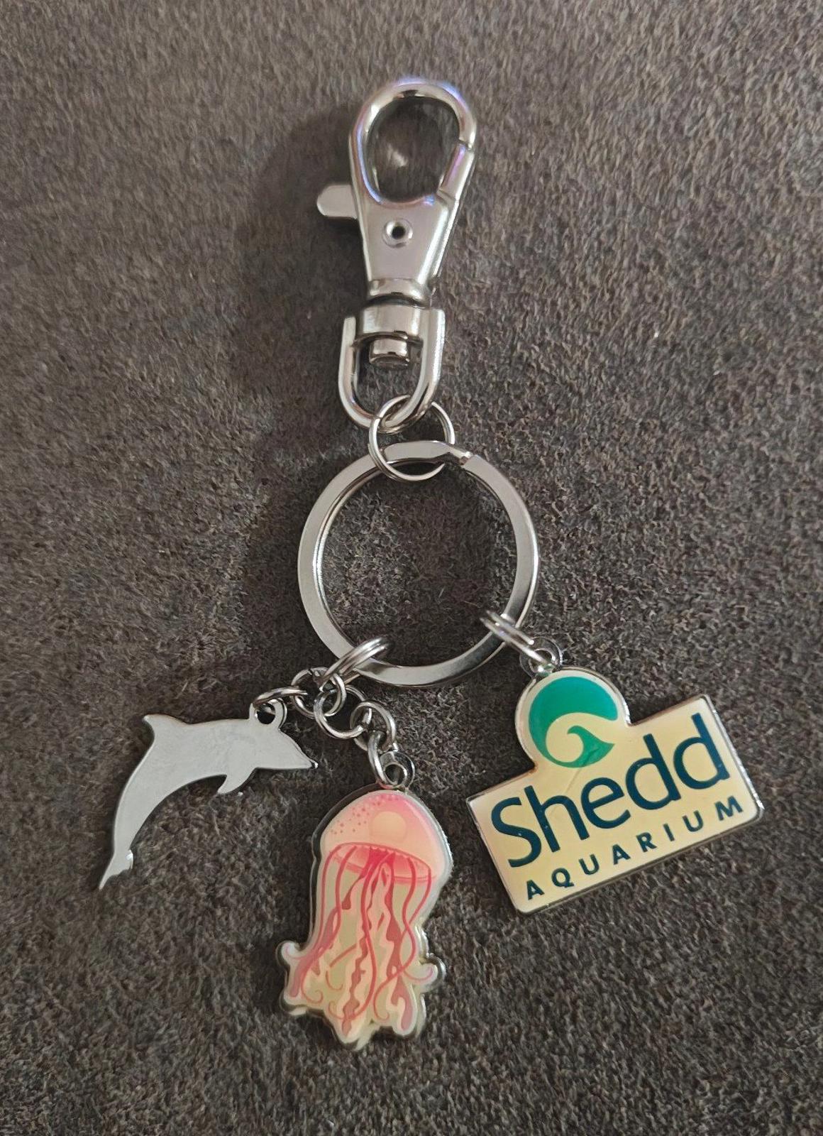 1990s Vintage Shedd Aquarium Chicago Jellyfish Nettles Dolphin Charms Keychain