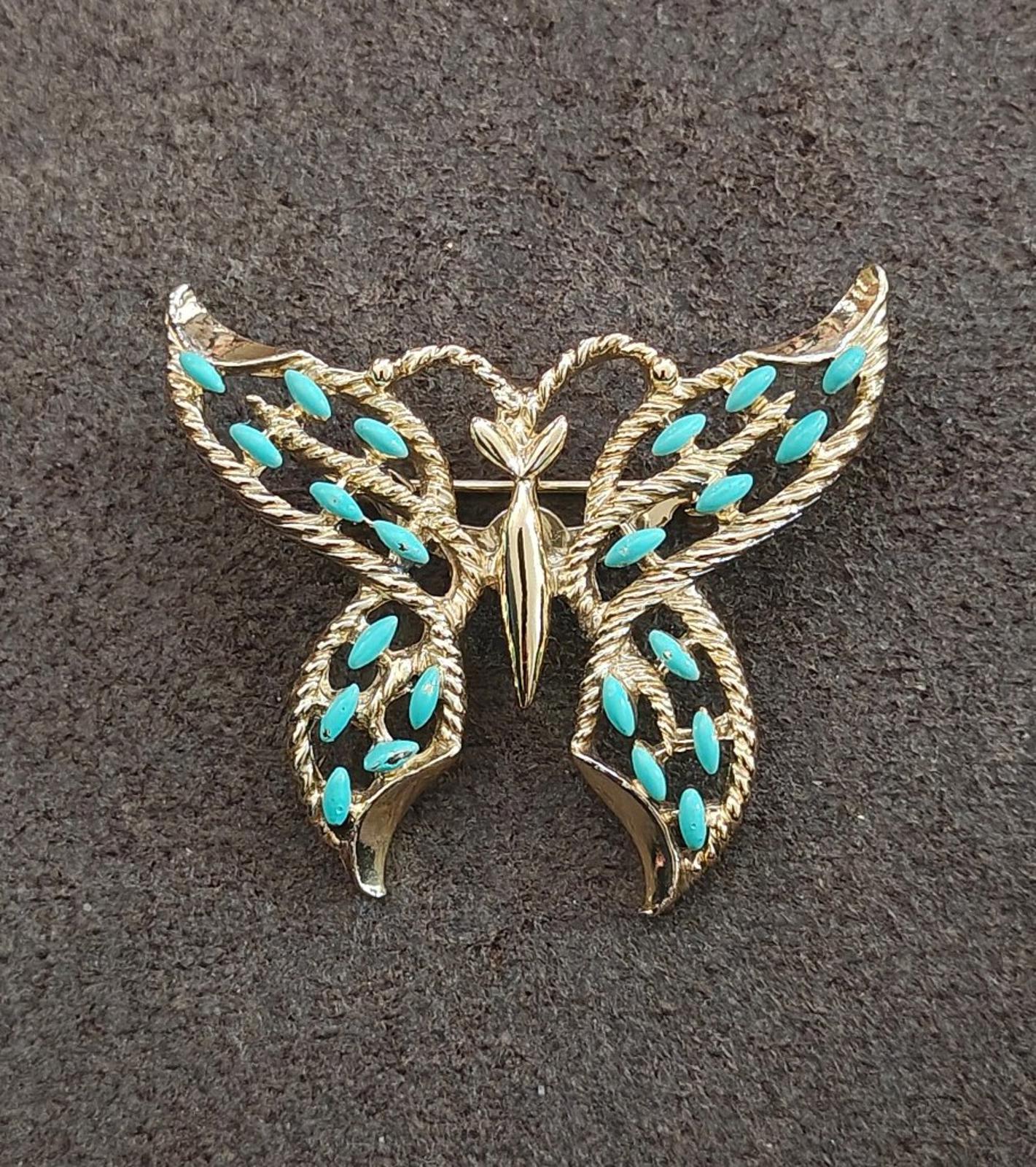 1960s Gerry's Gold Tone With Faux Turquoise Enamel Brooch