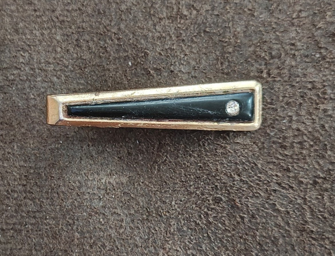 1950s/60 Gold Tone Tapered Black Inlay Tie Clip With Clear Faux Diamond Accent