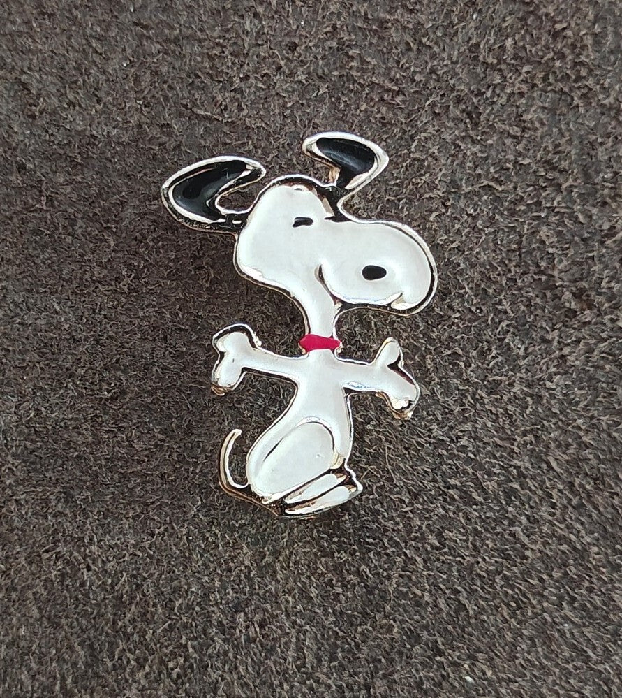 1970s Snoopy Gold Tone Enamel Pin