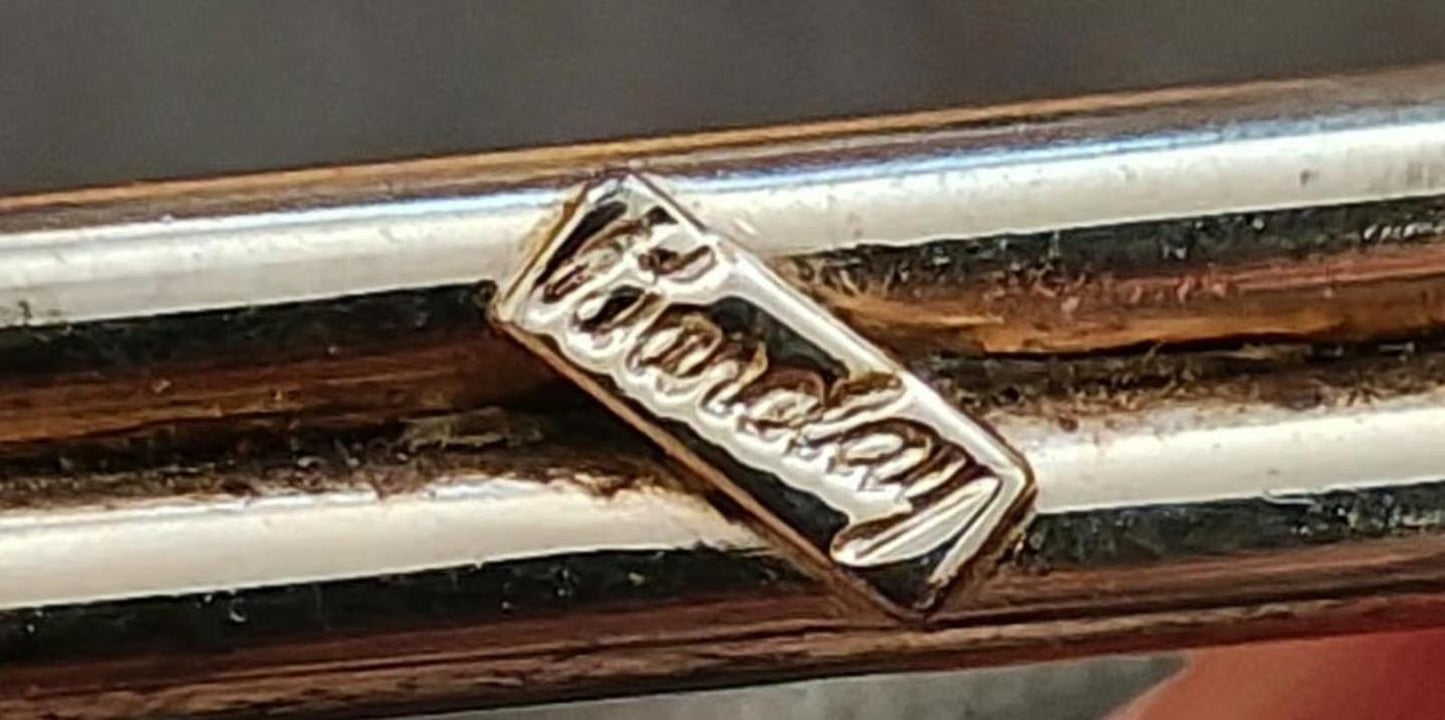 1940s/50s Double Scroll Bar Pin
