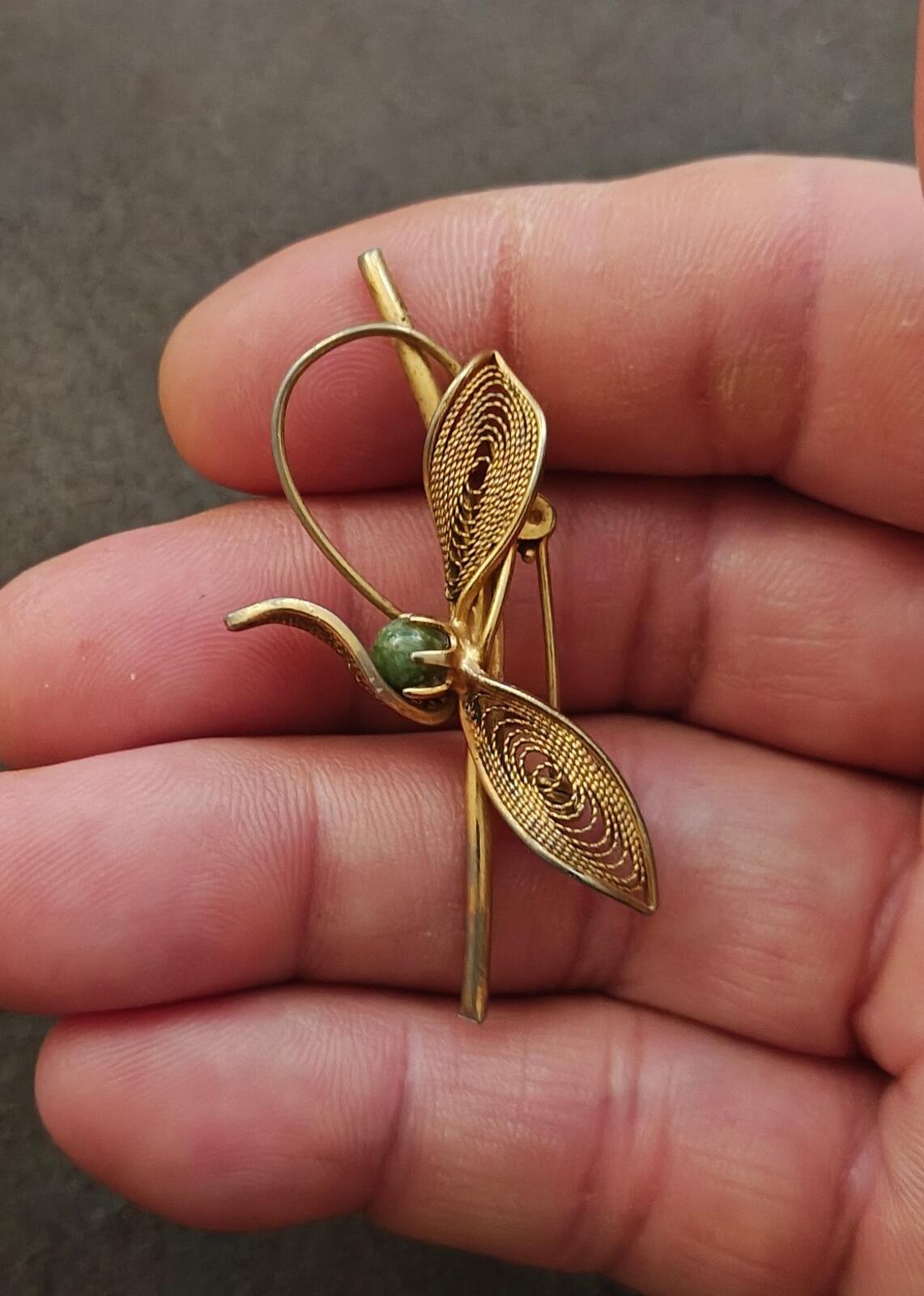 50s Gold Tone Cannetille Filigree Botanical Brooch With Small Green Small Stone