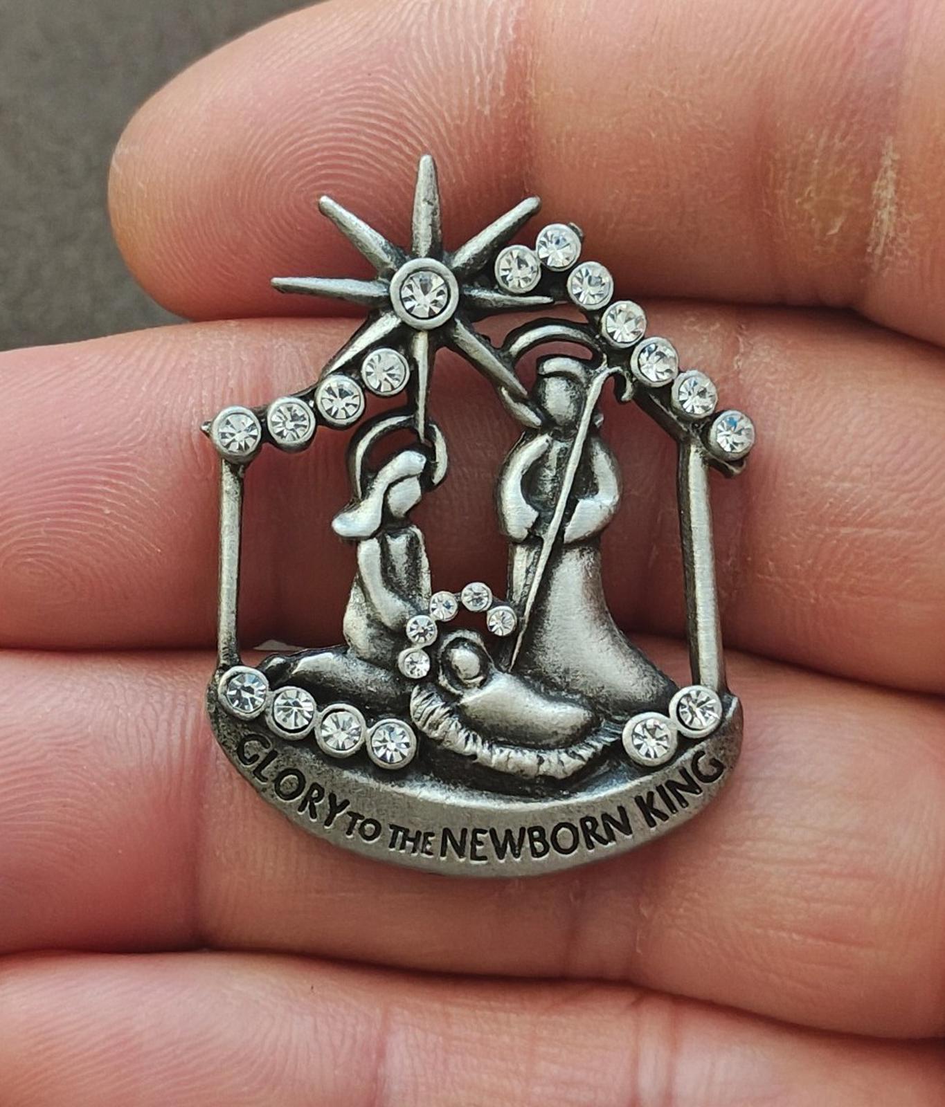 1980s Camco Glory to the Newborn King Pewter With Rhinestones Nativity Brooch