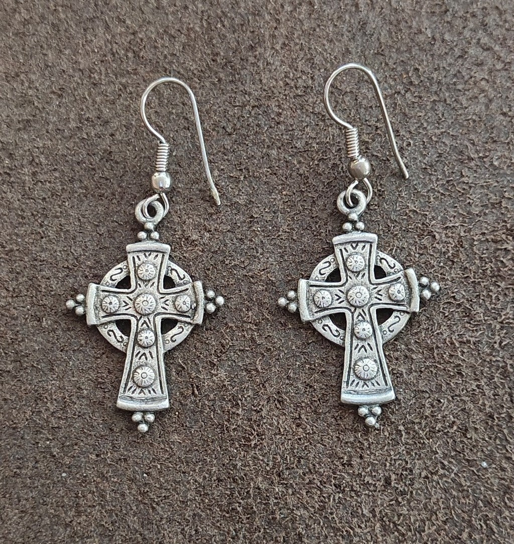1970s/80s Signed JJ Antiqued Pewter Celtic Cross Dangle Earrings.