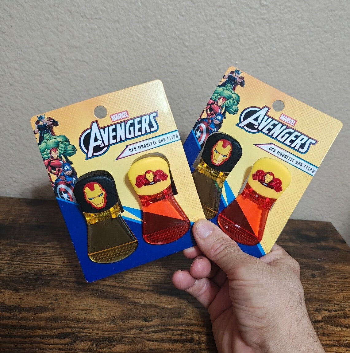 Set Of 2 Marvel Avengers 2-Pack (Total 4 Clips) Magnetic Bag Clips New