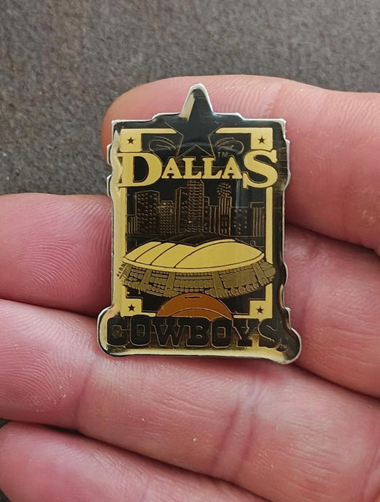 1990's Dallas Cowboys Gold Tone Enamel Pin