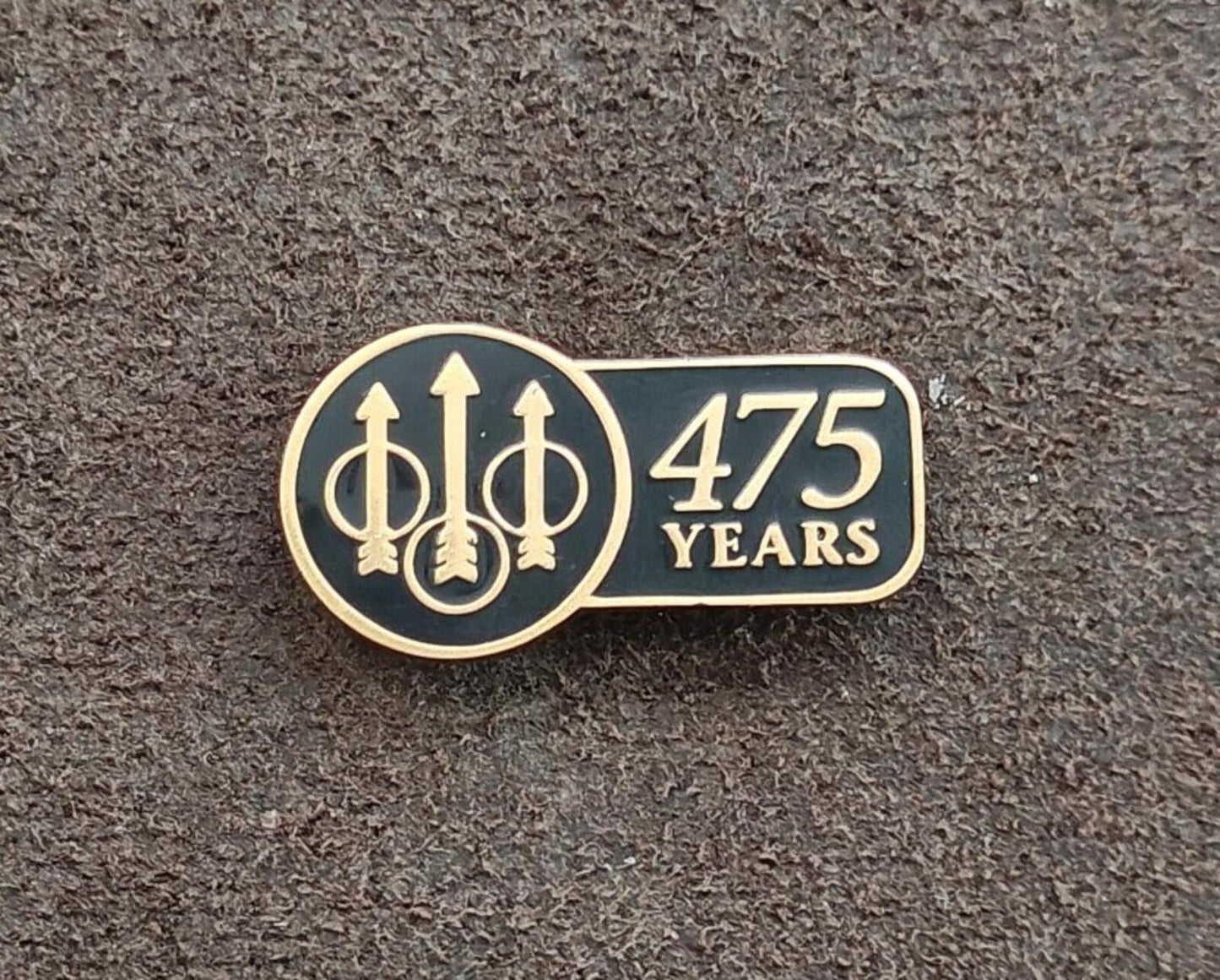 2001 Beretta 475 Years Anniversary Gold Tone With Black Enamel Pin