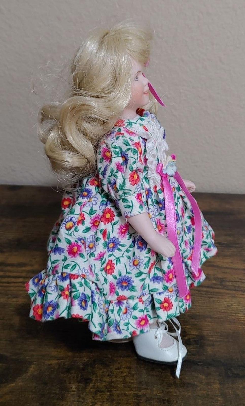 1995 Geobel Little Darling Porcelain Doll