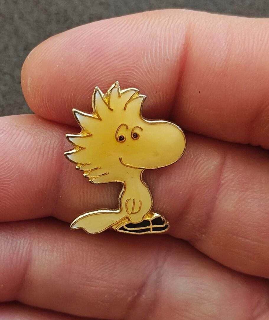 1970s Peanuts Woodstock Wearing Ice Skates Gold Tone Enamel Pin