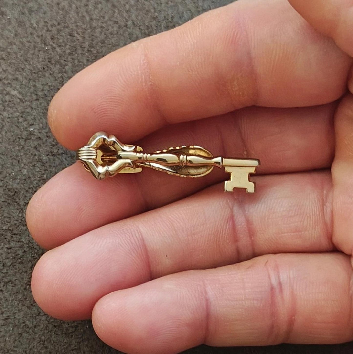 1950s Signed Hickok USA Gold Tone Figural Skeleton Key Tie Clip