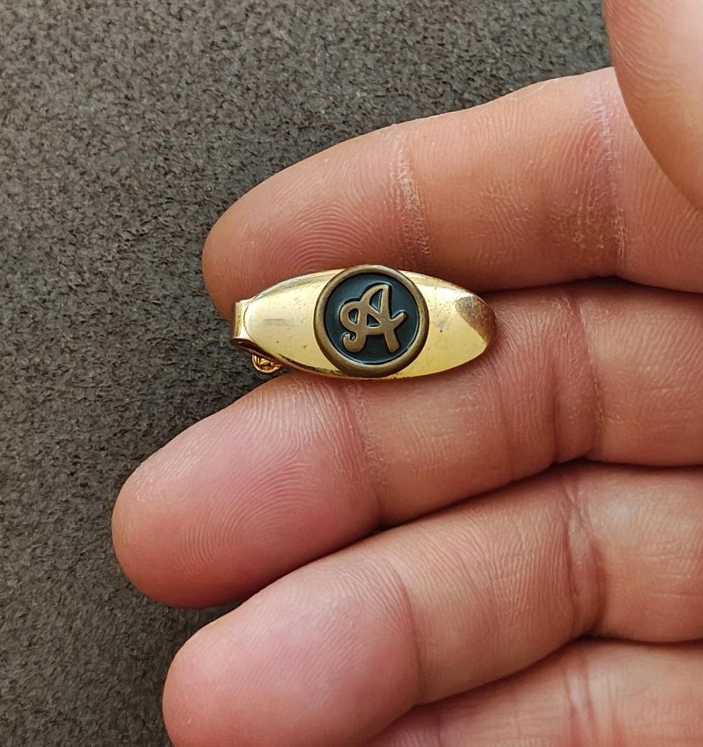 1950s/60s Gold Tone With Black Enamel Monogram Initial Letter Fancy A Tie Clip