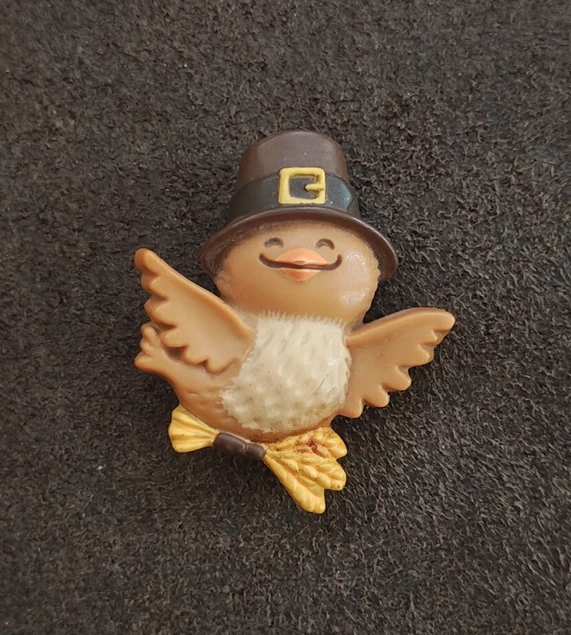 1981 Hallmark Thanksgiving Pilgrim Bird Turkey Plastic Brooch Pin