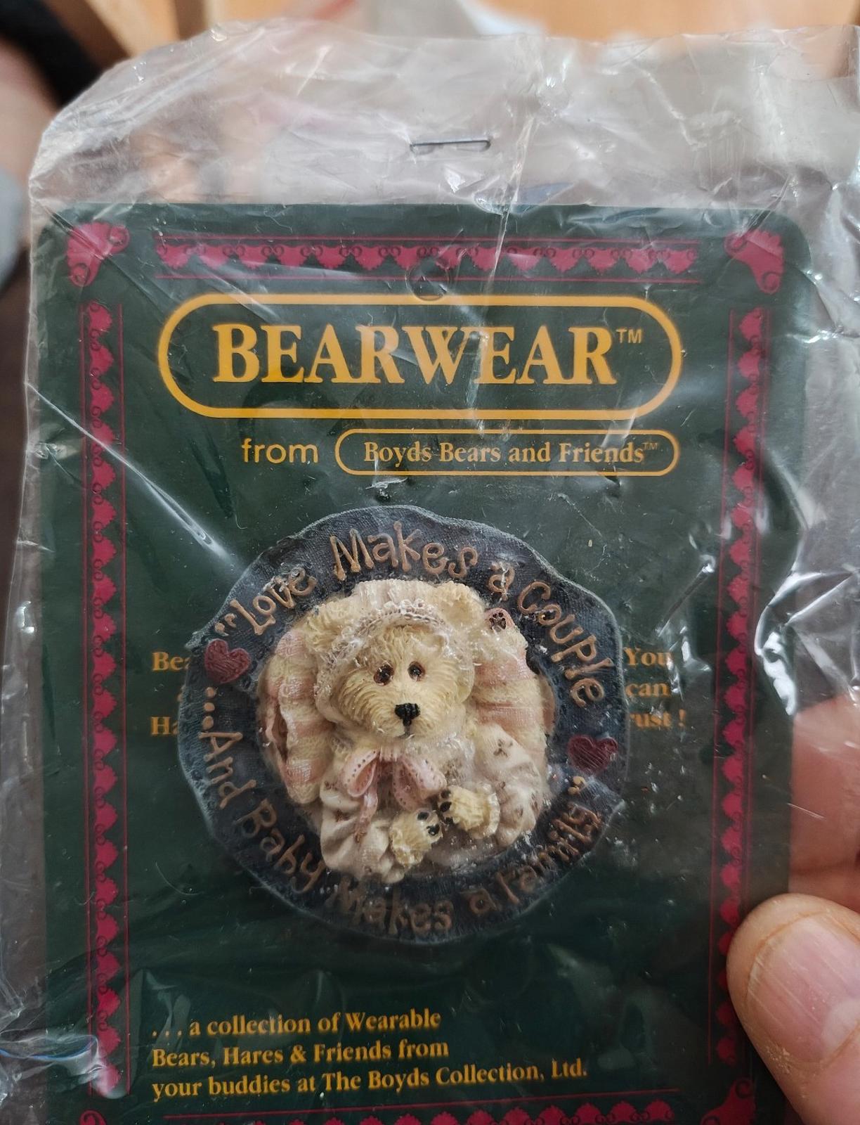 2000 Baby Bundles Bearwear Brooch From the Boyds Bears and Friends Collection
