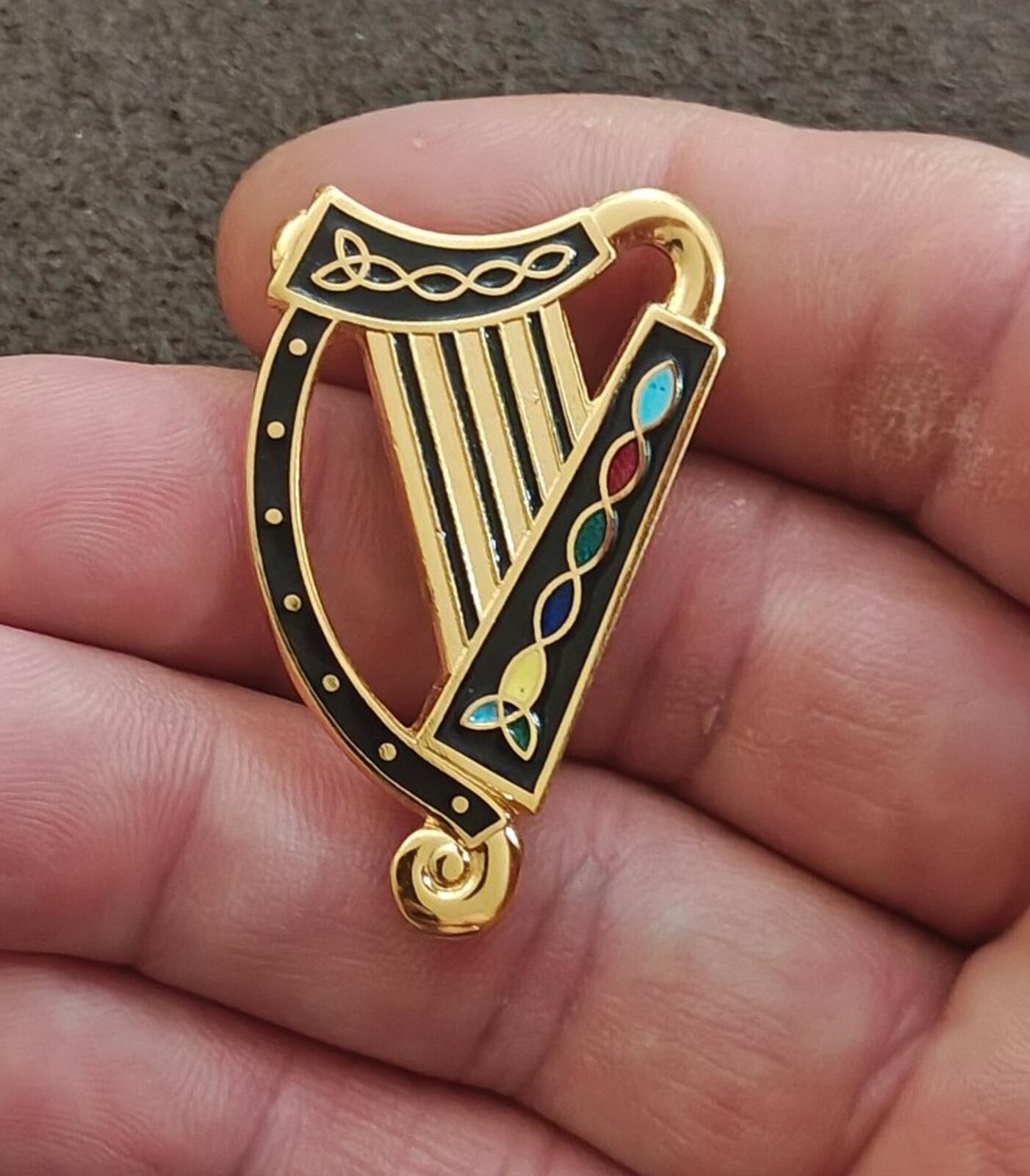 1980s Gold Tone With Black Enamel Irish Celtic Harp