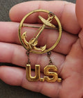1940s WWII US Navy Gold Tone Anchor & Hanging U.S. Letters Sweetheart Pin.