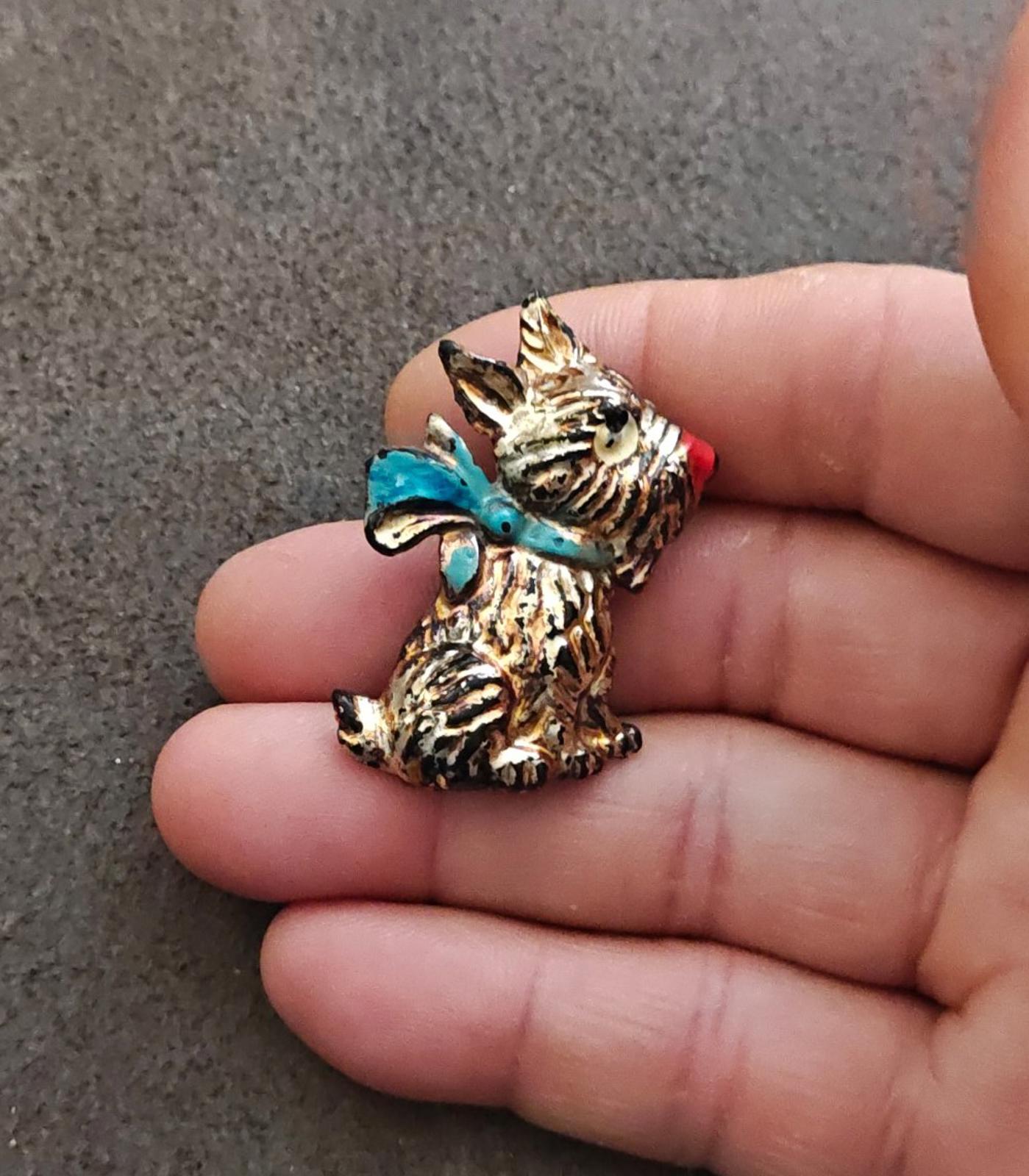 1930s/40s Gold Tone Celluloid Scottie Dog Brooch