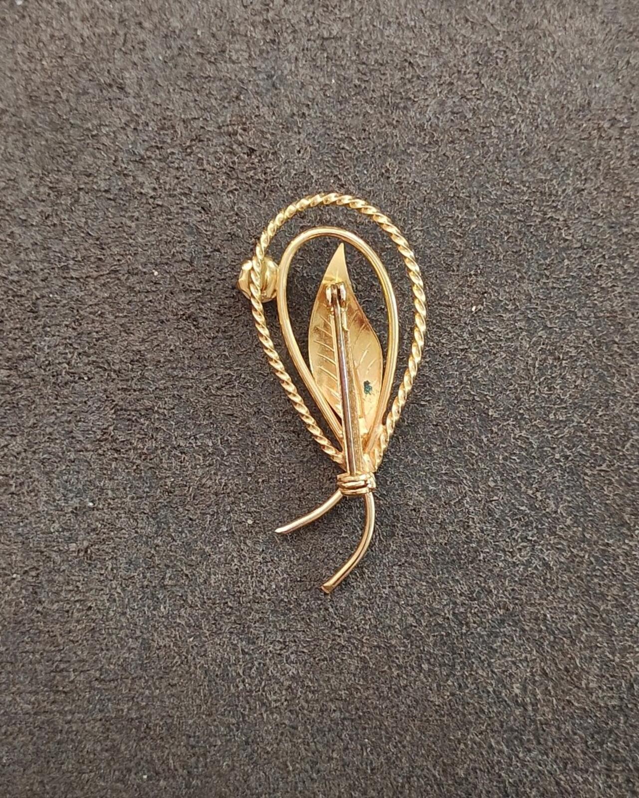 1960s Gold Tone Swirl Leaf Brooch With a Delicate Faux Pearl Accent