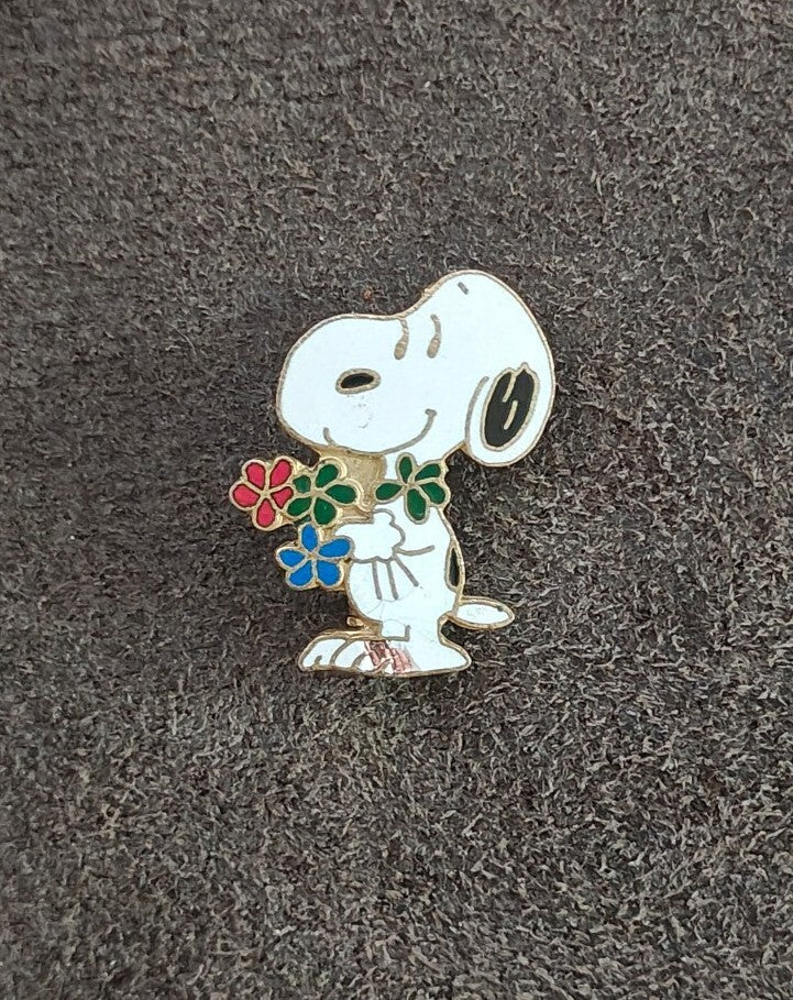 1970s Peanuts Snoopy Holding Bouquet of Flowers Cloisonné Gold Tone Enamel Pin