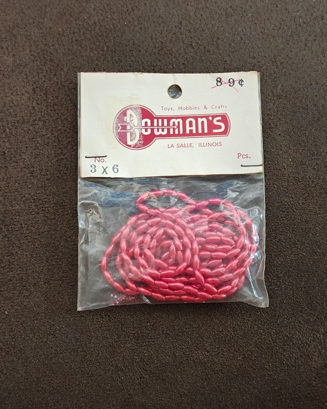 1960s/70s Pack Of Bowman's Brand Plastic Craft Beads From Lasalle Illinois NOS