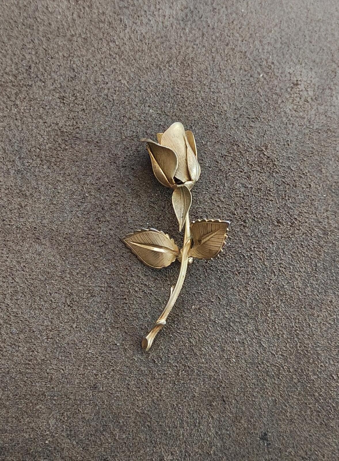 1960s Signed Giovanni Gold Tone Rose Brooch