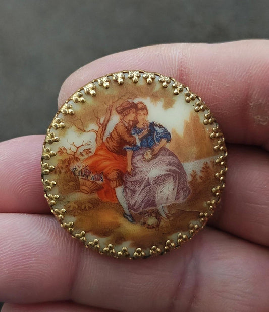 70s Fragonard Porcelain Cameo Brooch Showing a Romantic Courting Scene