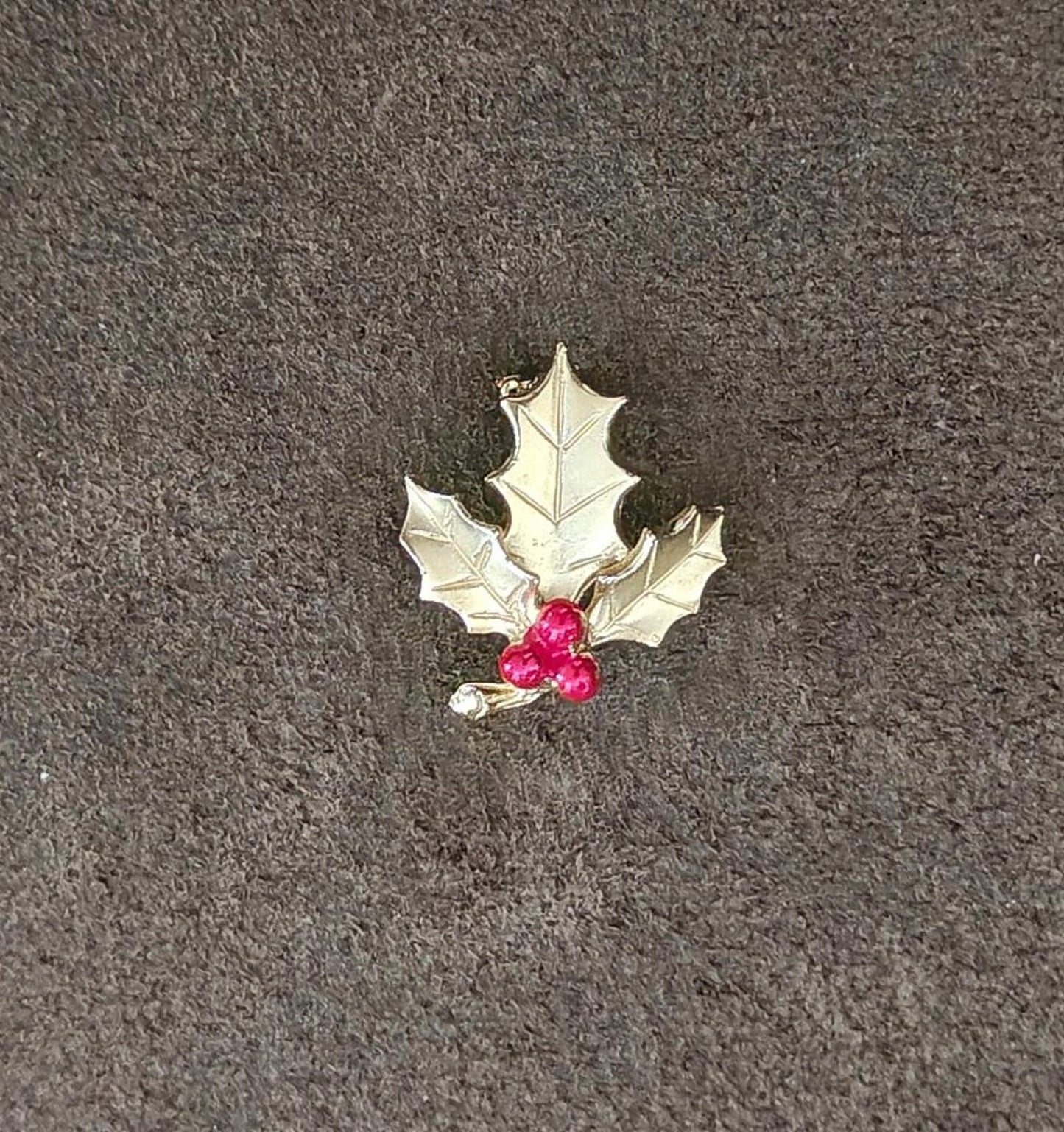 Vintage Style Holly Berry Gold Tone With Red Enamel Brooch