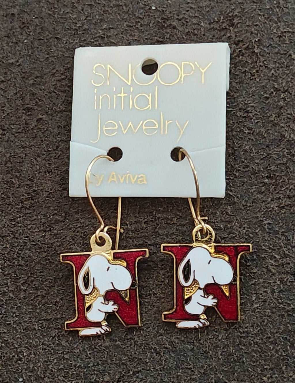 1970s Peanuts Snoopy Initial "N" Gold Tone Cloisonné Enamel Dangle Earrings New.