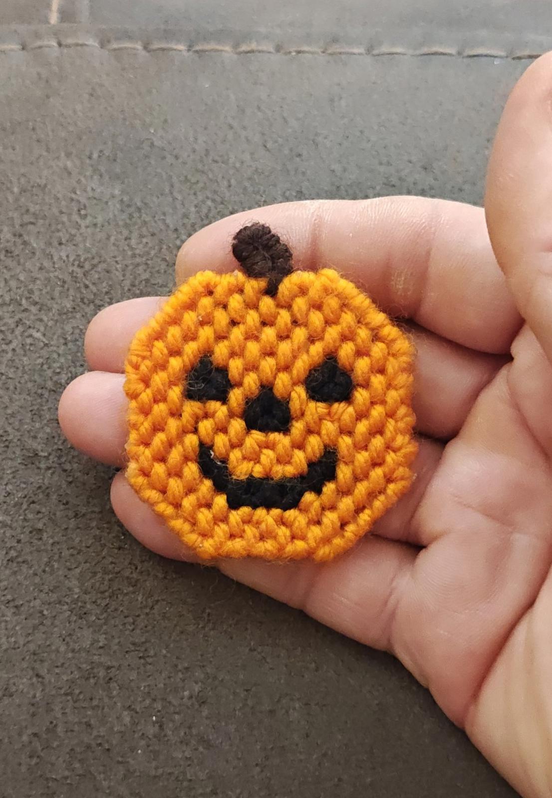 1980s Handcrafted Jack o' Lantern Brooch