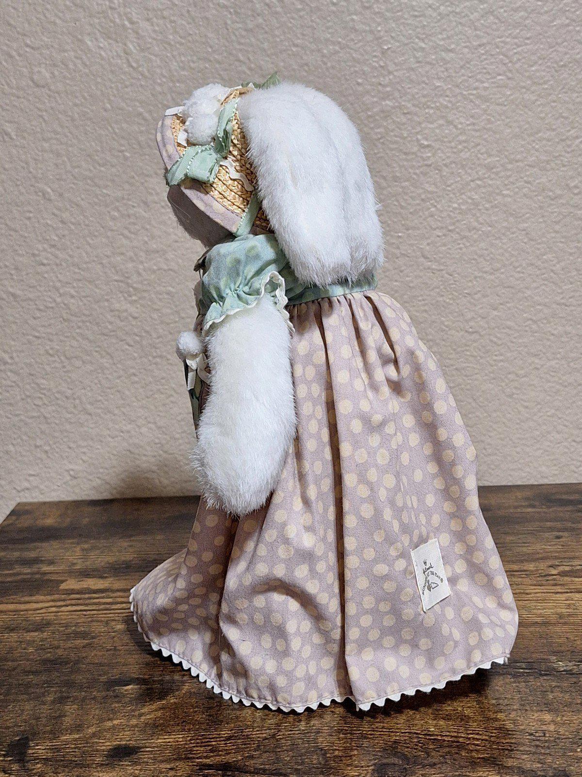 Adorable Vintage 2002 Hallmark "Bunnies By The Bay" Rosy Pocketful Bunny Plush.