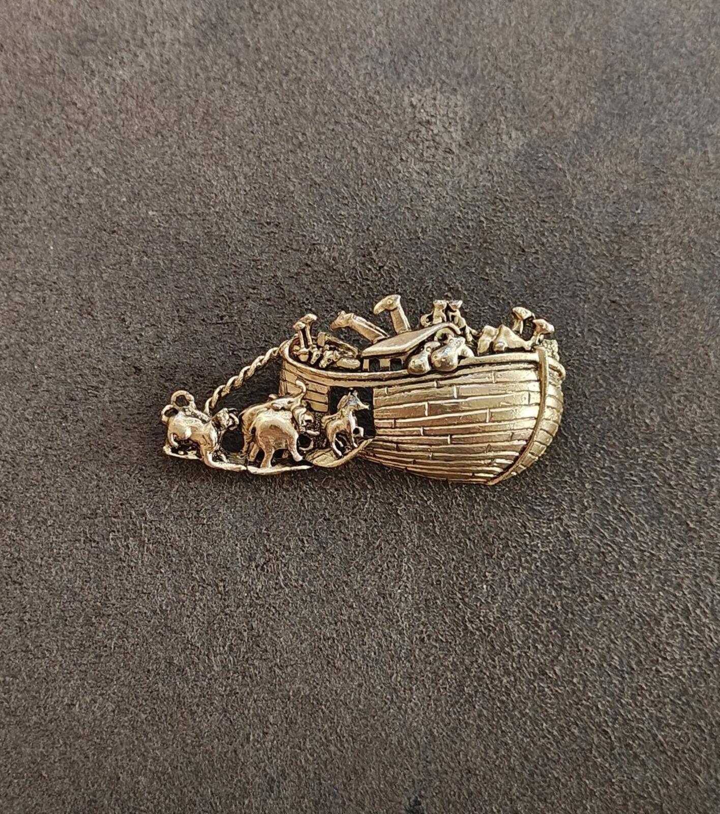 1990s Signed TOFA Gold Tone Noah's Ark Brooch