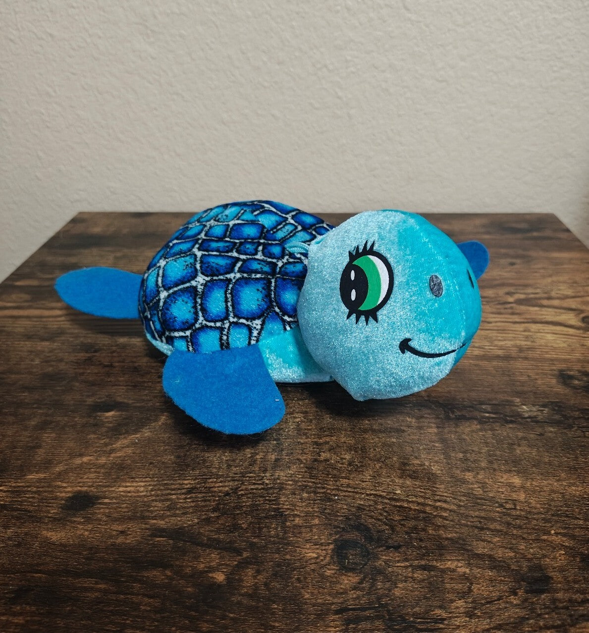 Circus Circus Las Vegas Souvenir Blue Mosaic Shell Turtle Plush